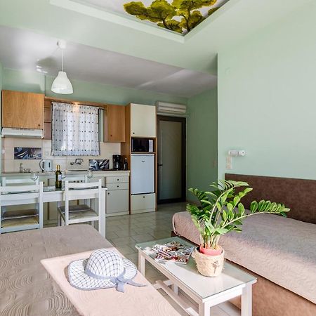 Alkionis Beach Hotel Apartments Sfáka Extérieur photo
