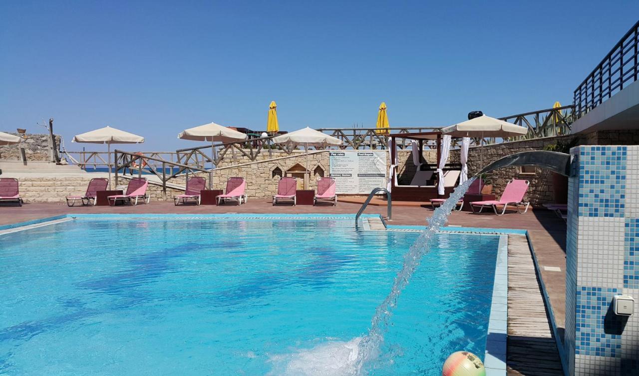 Alkionis Beach Hotel Apartments Sfáka Extérieur photo