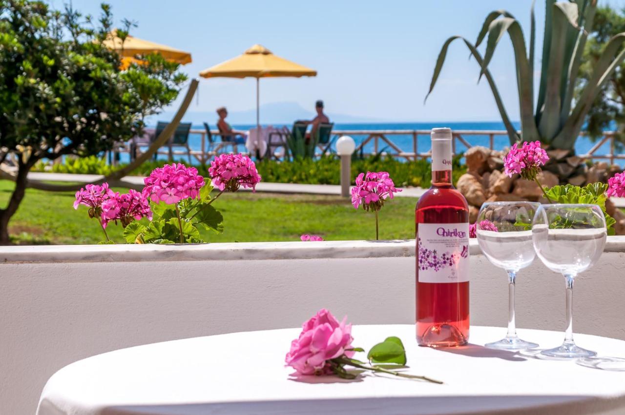 Alkionis Beach Hotel Apartments Sfáka Extérieur photo