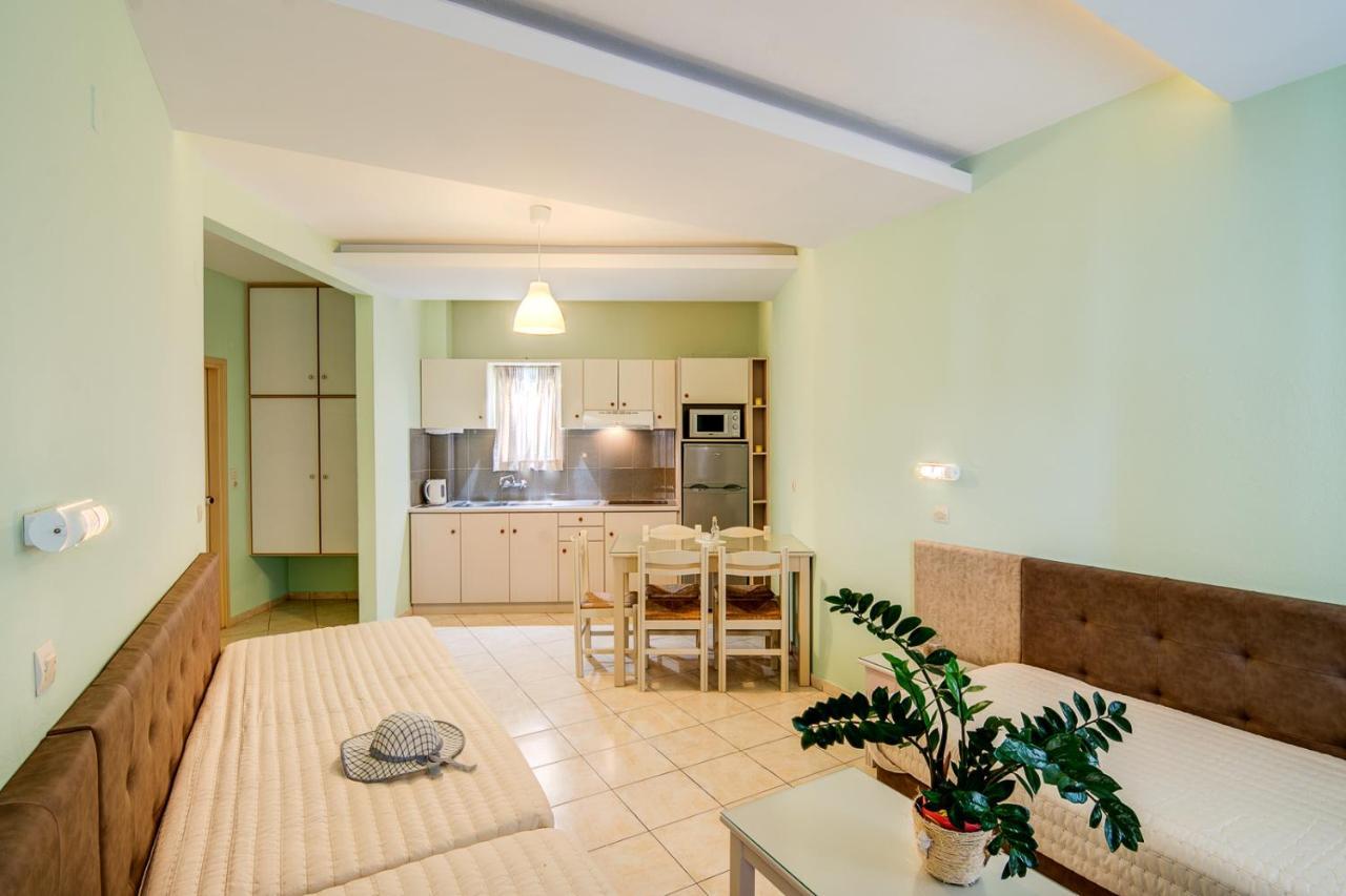 Alkionis Beach Hotel Apartments Sfáka Extérieur photo